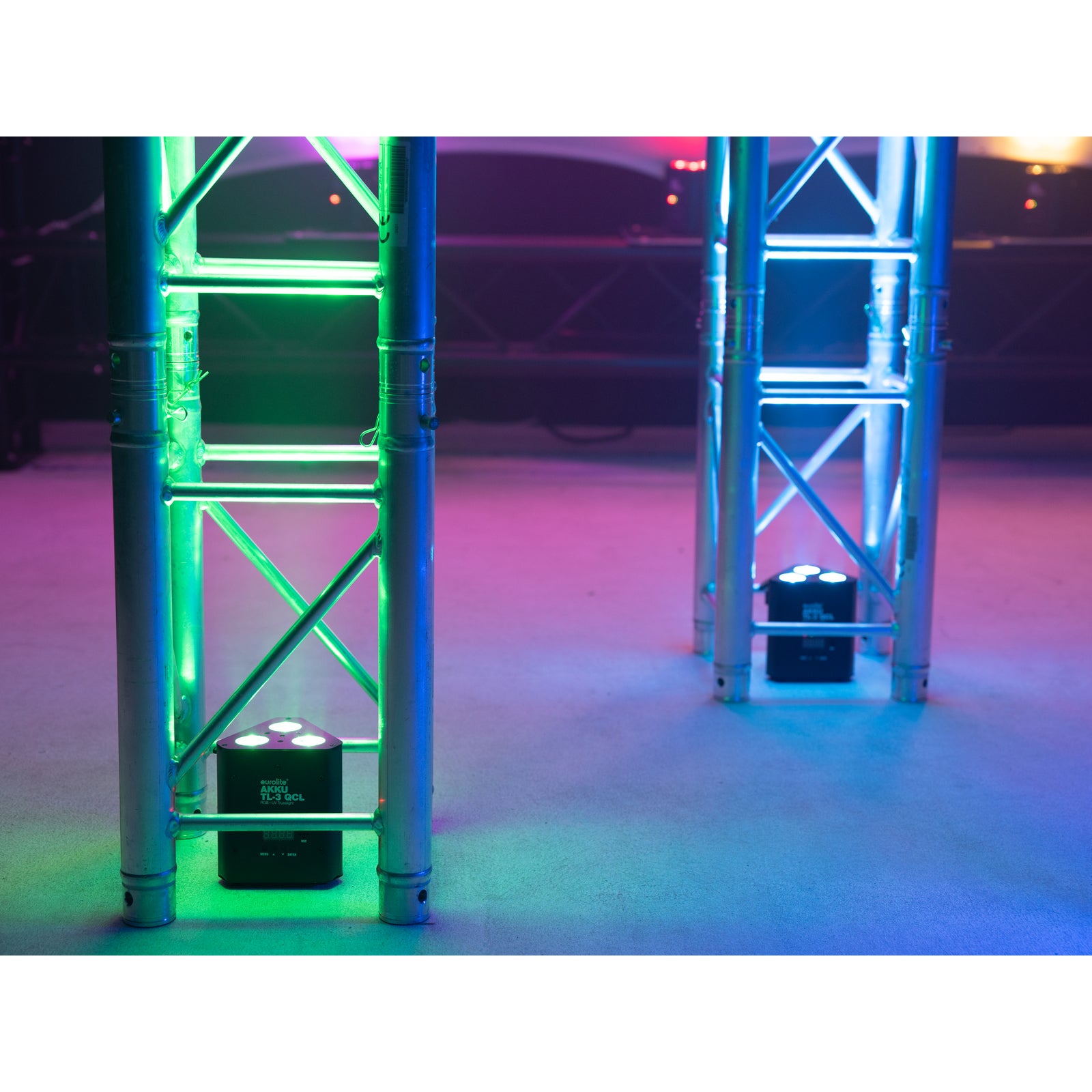 Eurolite Akku TL-3 QCL RGB+UV Trusslight