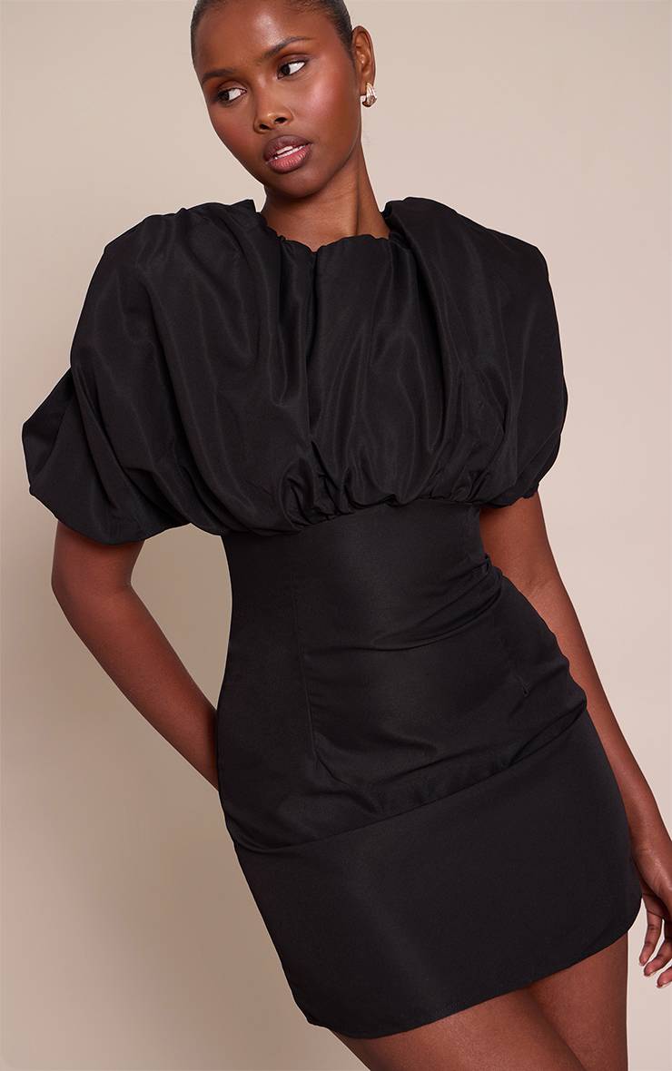 Noir Robe Moulante À Détails Bouffants