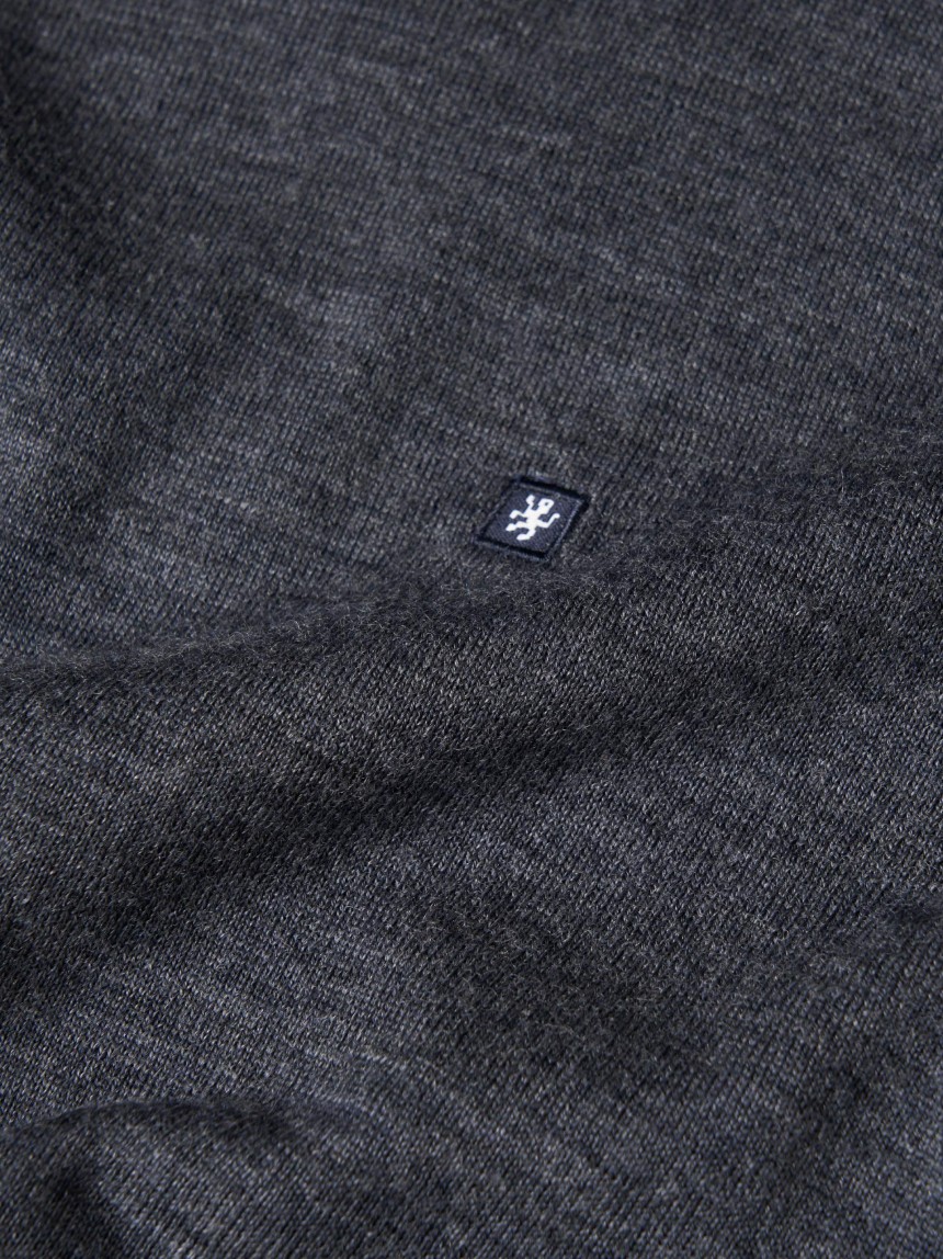 Camisola gola alta 100% lã