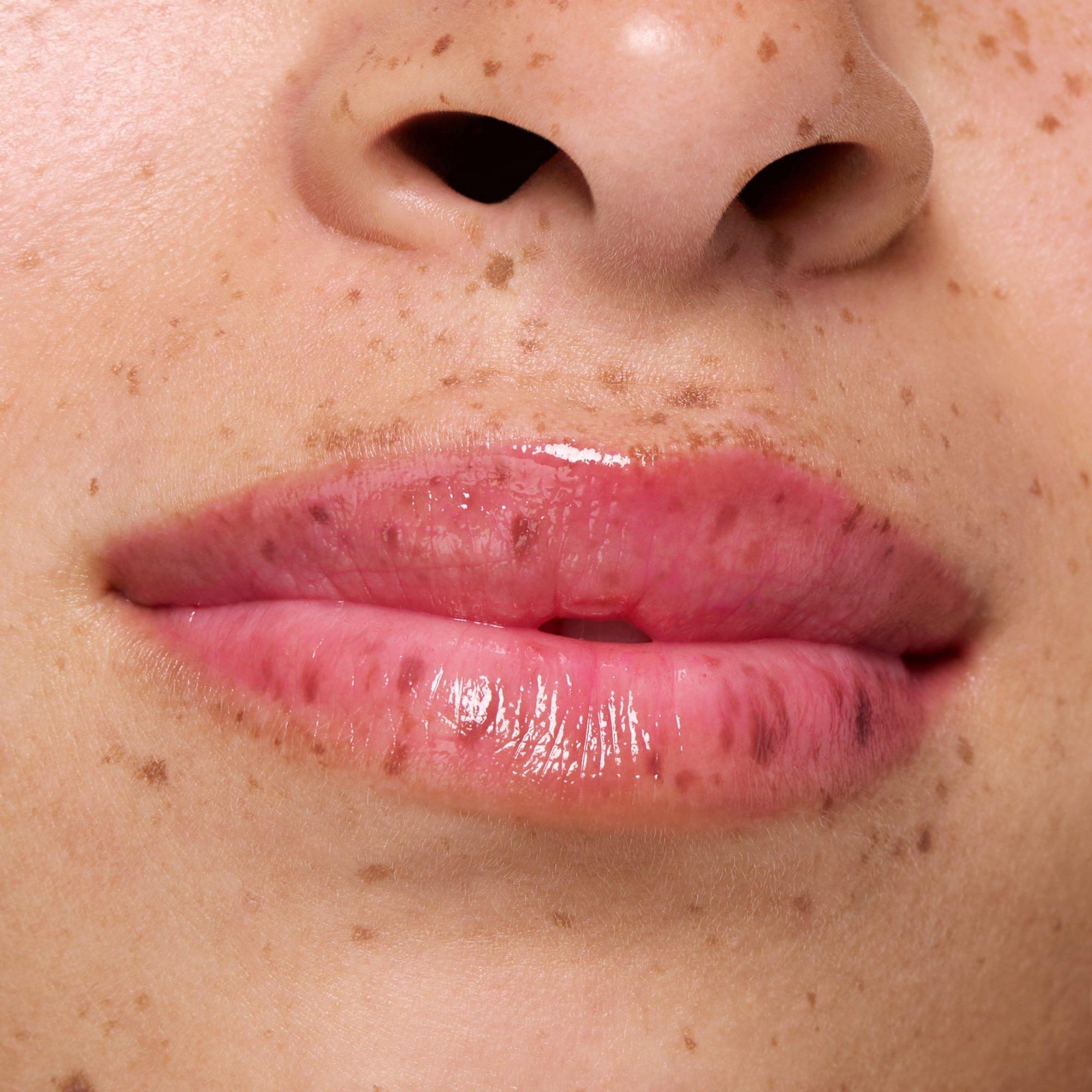 JUICY BOMB glossy butter balm