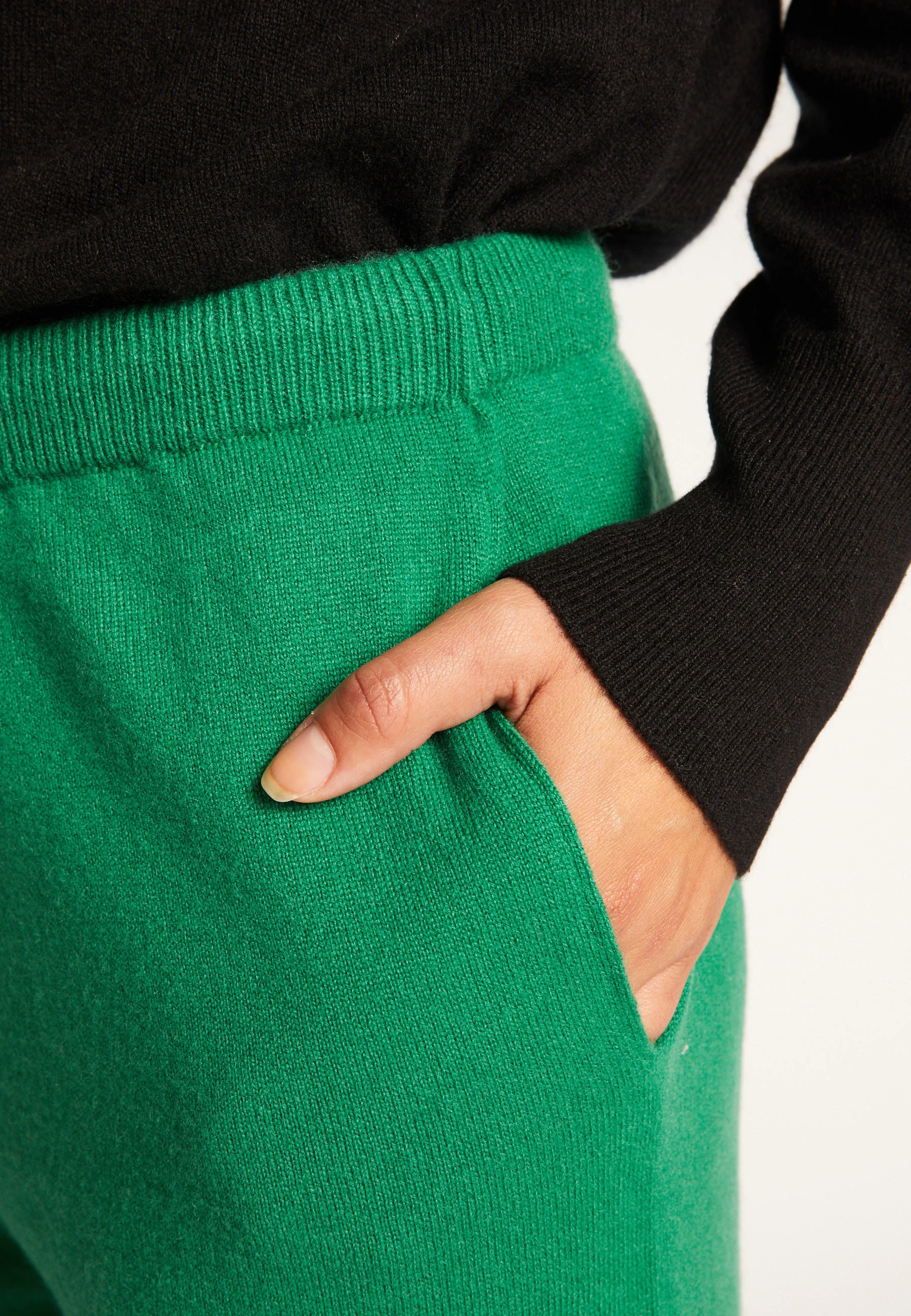 AMANDINEAH24 - Jogger en cachemire | Vert