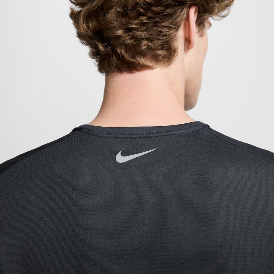 Nike Miler Flash
