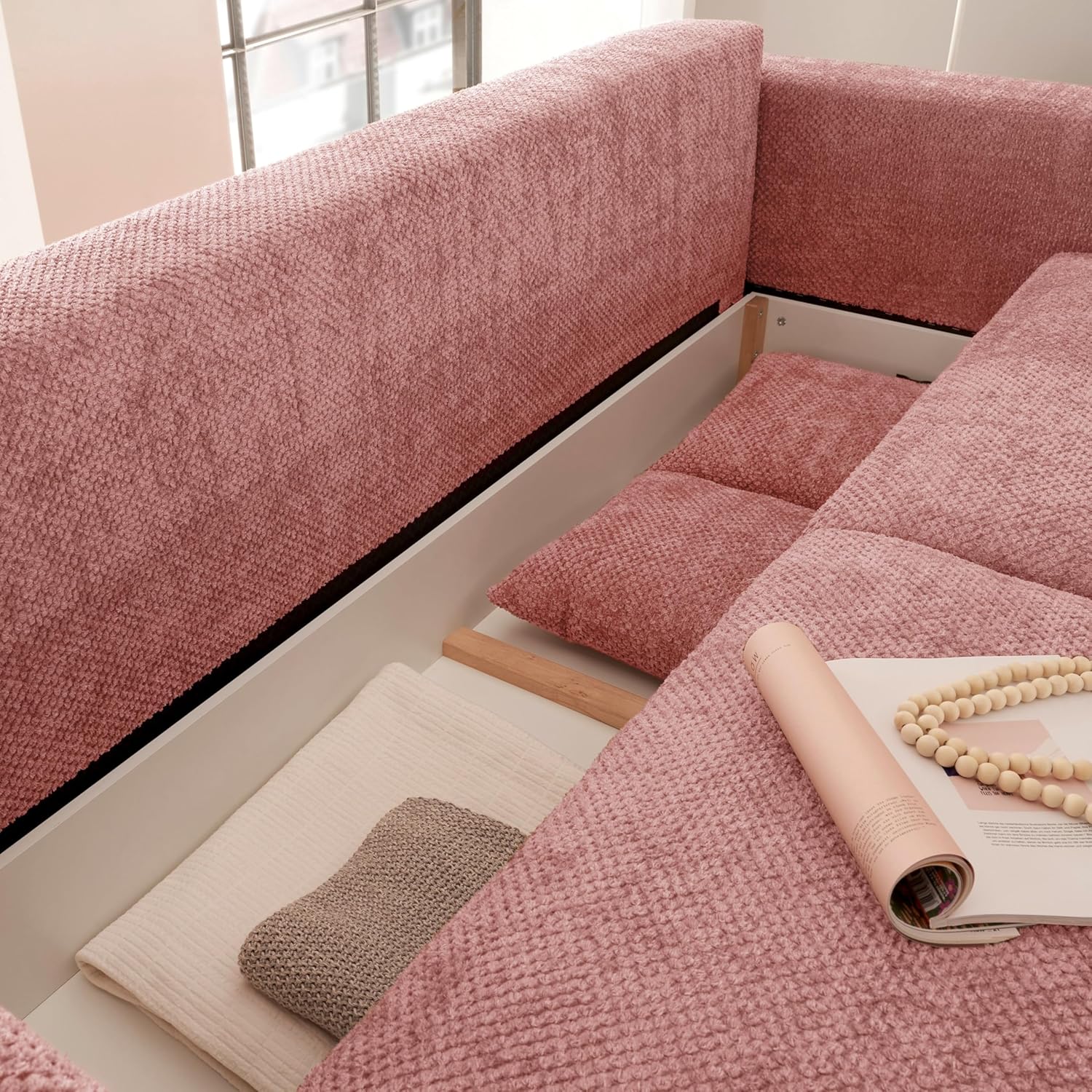 BULLET Bequemes Schlafsofa mit Bettkasten, Stoffbezug Koralle - Klappbares Sofa mit Schlaffunktion - 235 x 88 x 120 cm (B/H/T)
