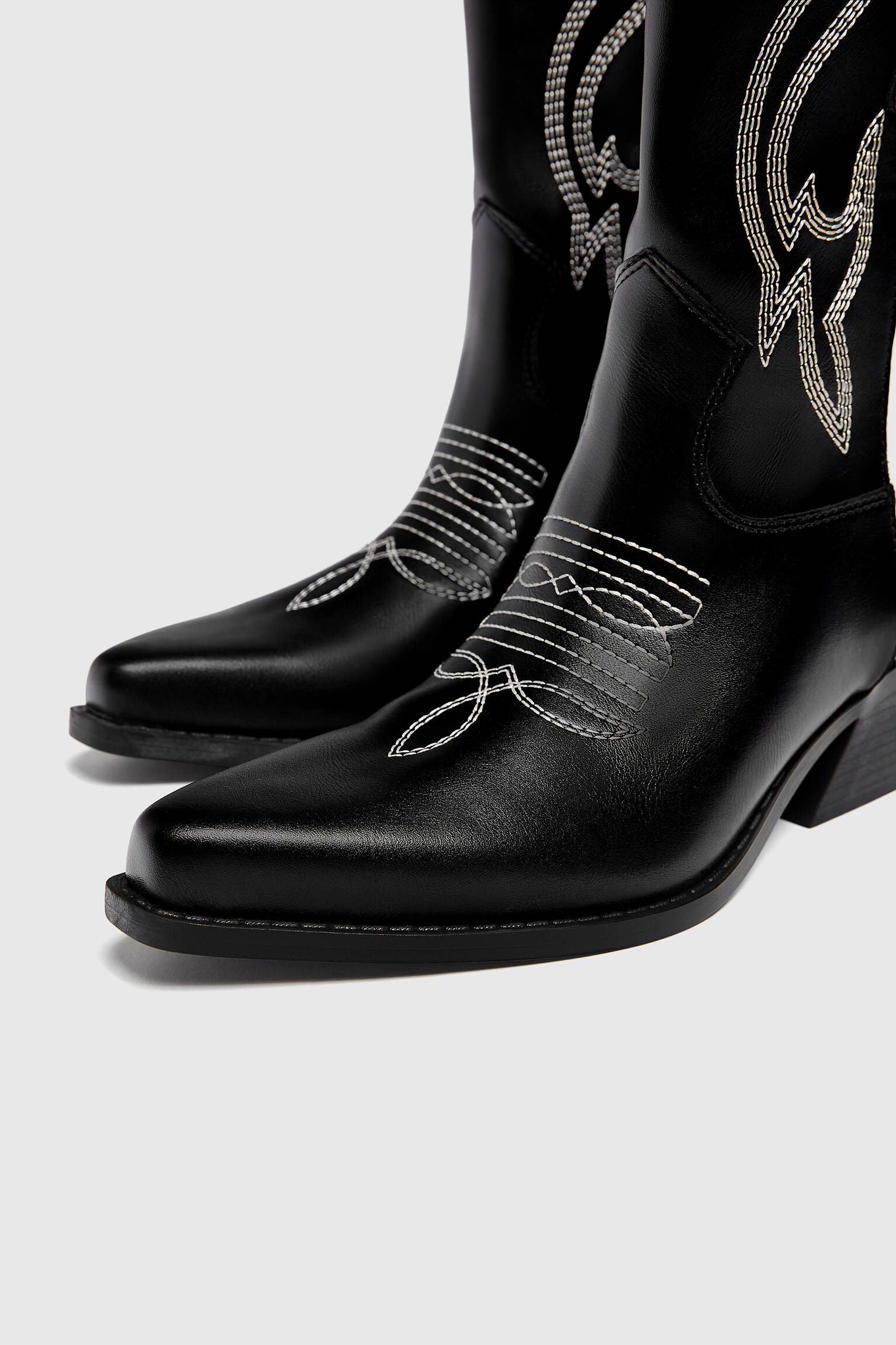 BOTA DE COWBOY - PRETA