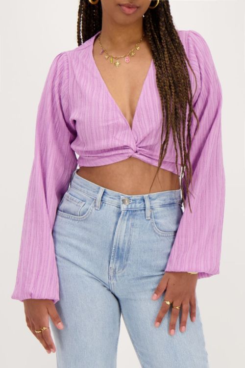 Paarse crinkle crop top met knoopdetail
