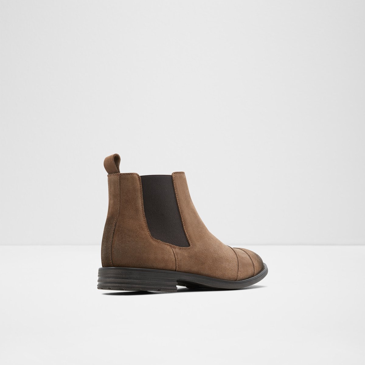 Neruda Brown Men Chelsea boots