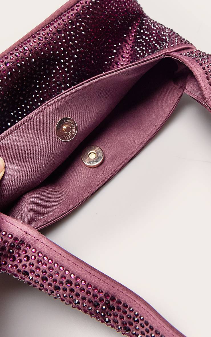 Prune Sac À Bandoulière En Satin Orné De Strass Thermocollants