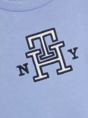 Camiseta TH com aplique de cetim e monograma