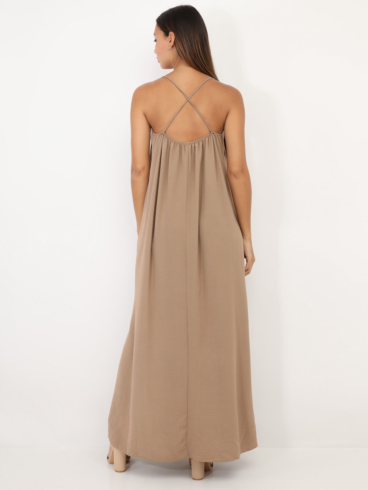 Robe longue fendue à dos croisé- Camel