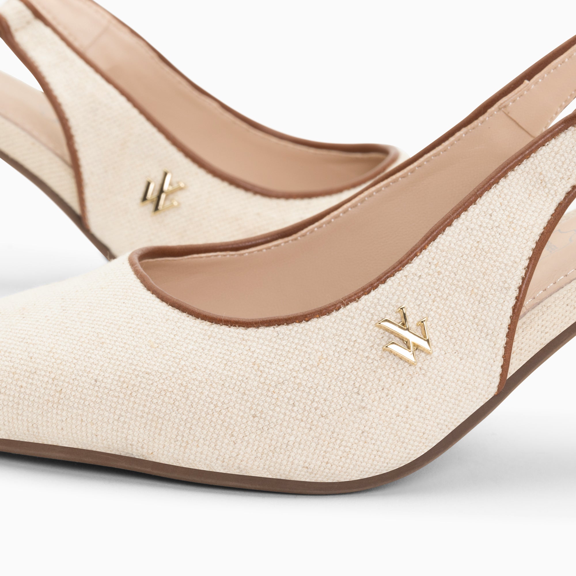 Escarpins-Escarpins slingback Lara beiges à bout pointu