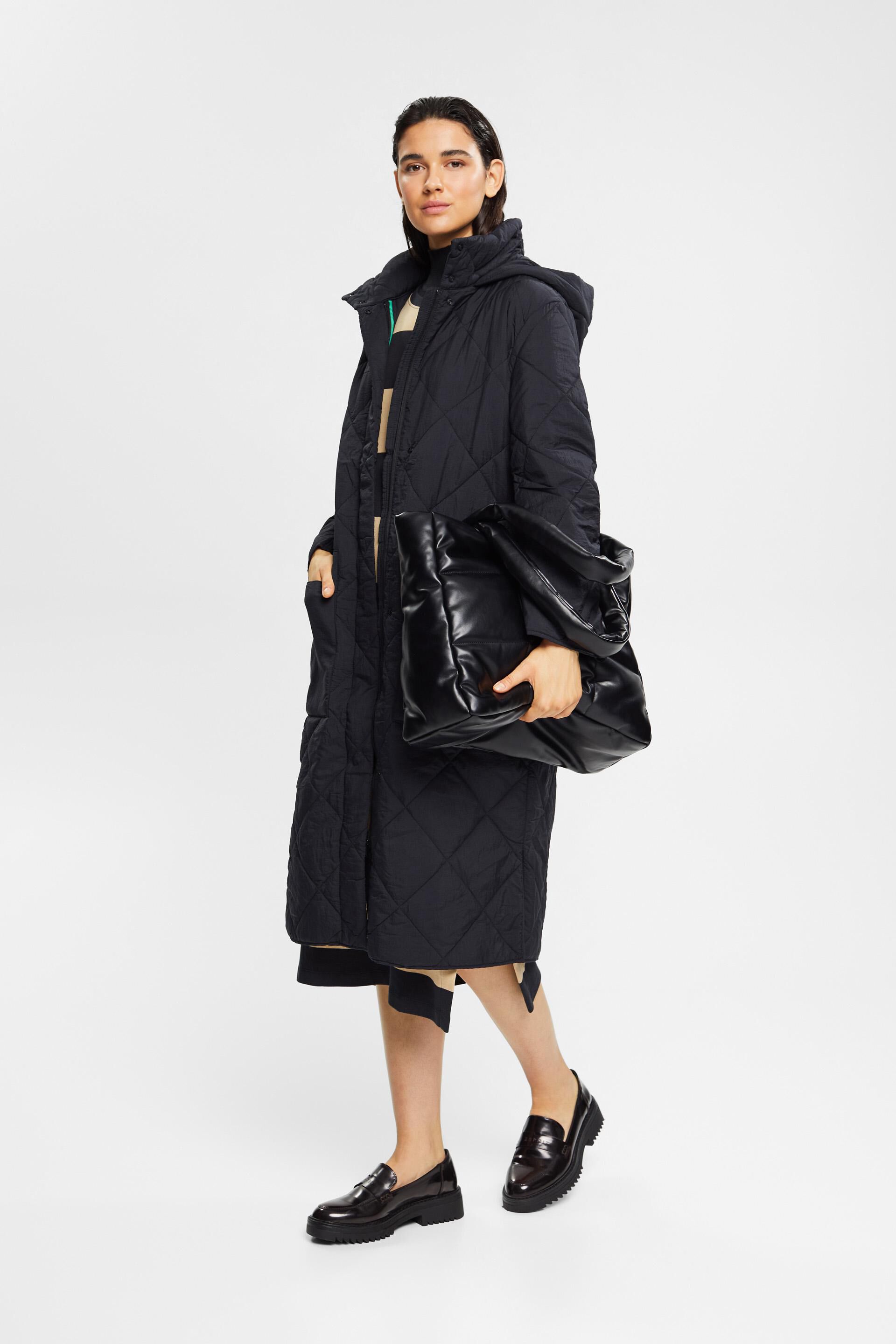 Long manteau matelassé à capuche