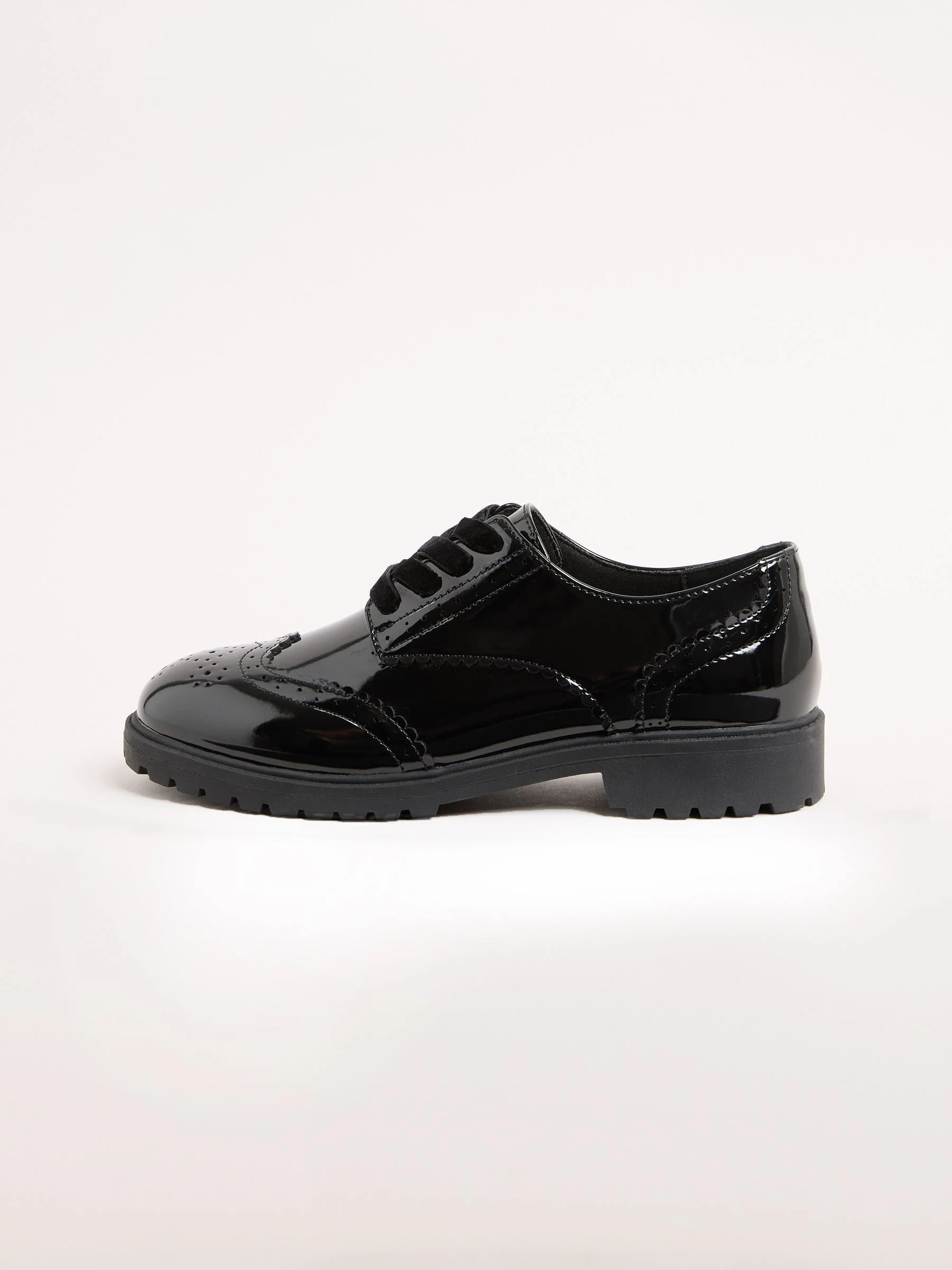 Lipsy - Grove schoolbrogues met veters