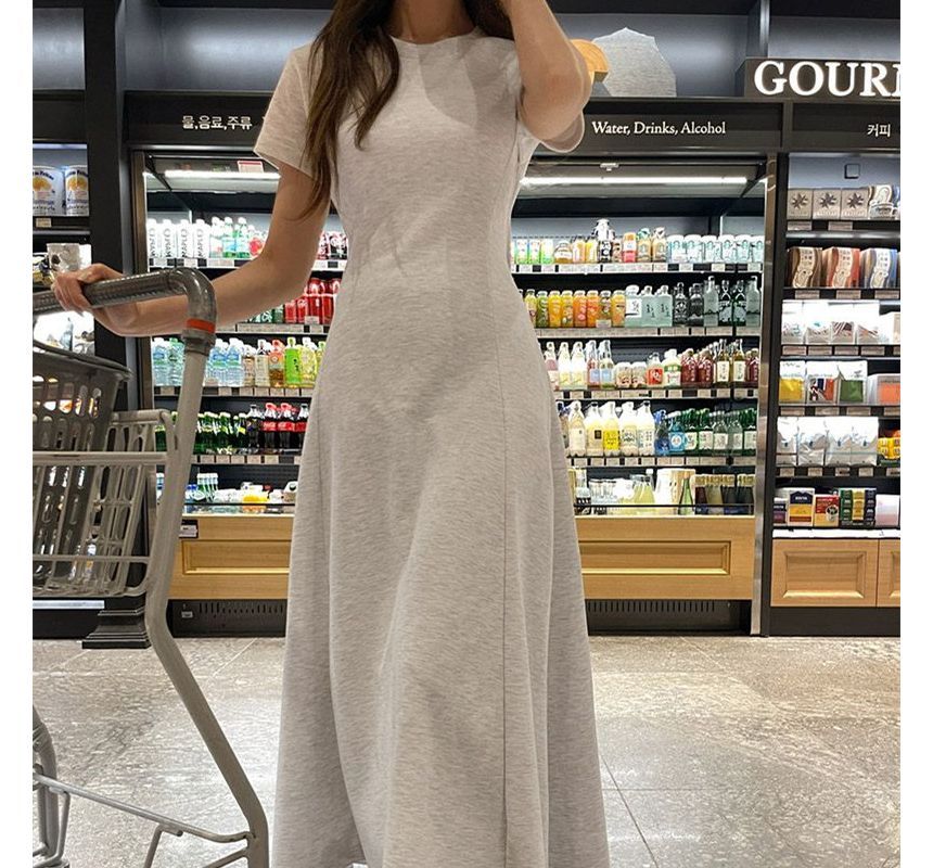 Felixia - Maxi-A-lijnjurk met korte mouwen en ronde hals, effen gebreid