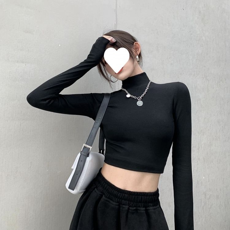 Ashlee - Lange mouwen mockneck effen cropped T-shirt