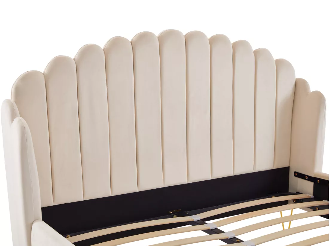 Lit 140 x 190 cm avec tête de lit ondulée - Velours - Beige - SAGALI