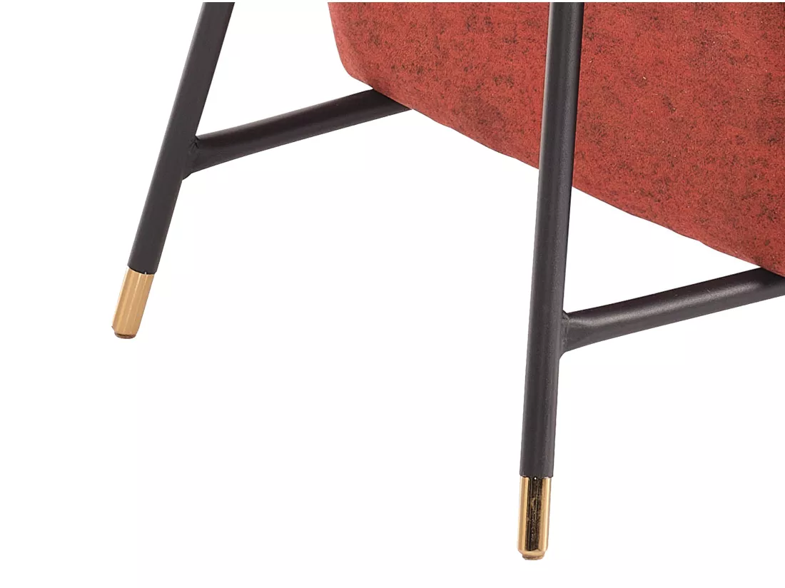 Fauteuil en velours rouge MONESI de Pascal Morabito