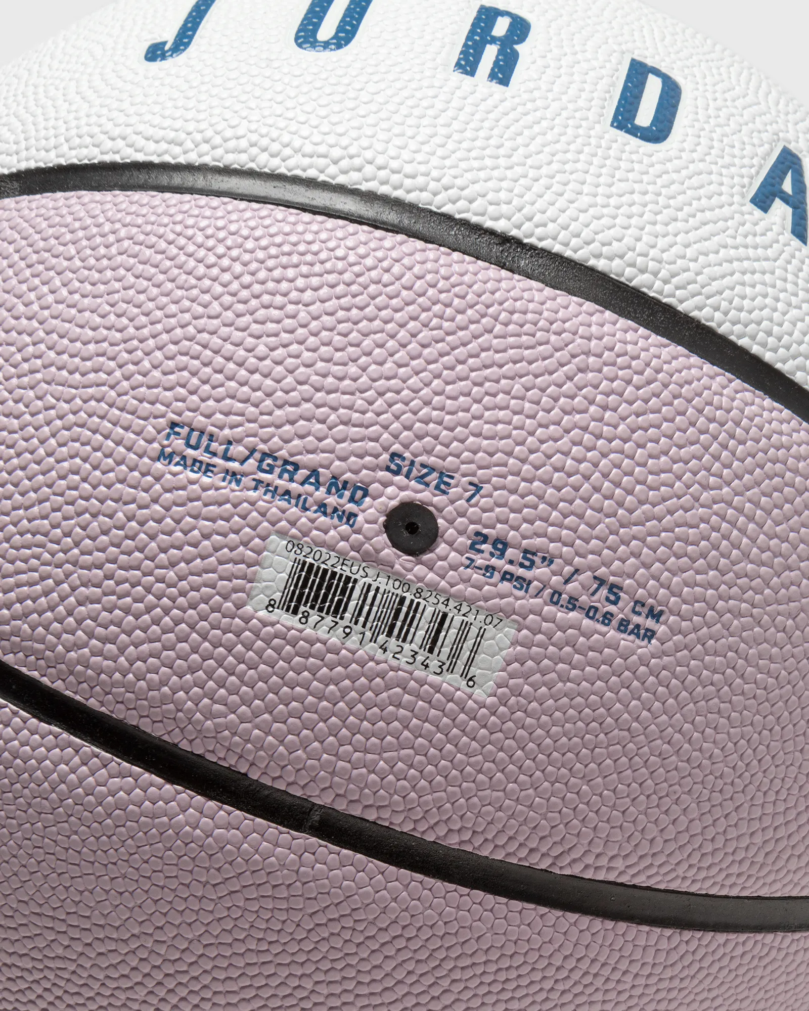 Jordan Ultimate 2.0 8P Deflated Size 7