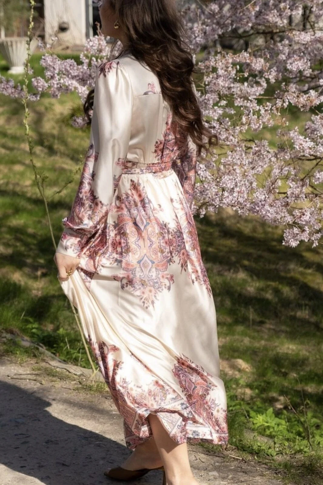 Neo Noir Nova Paisley Border Dress