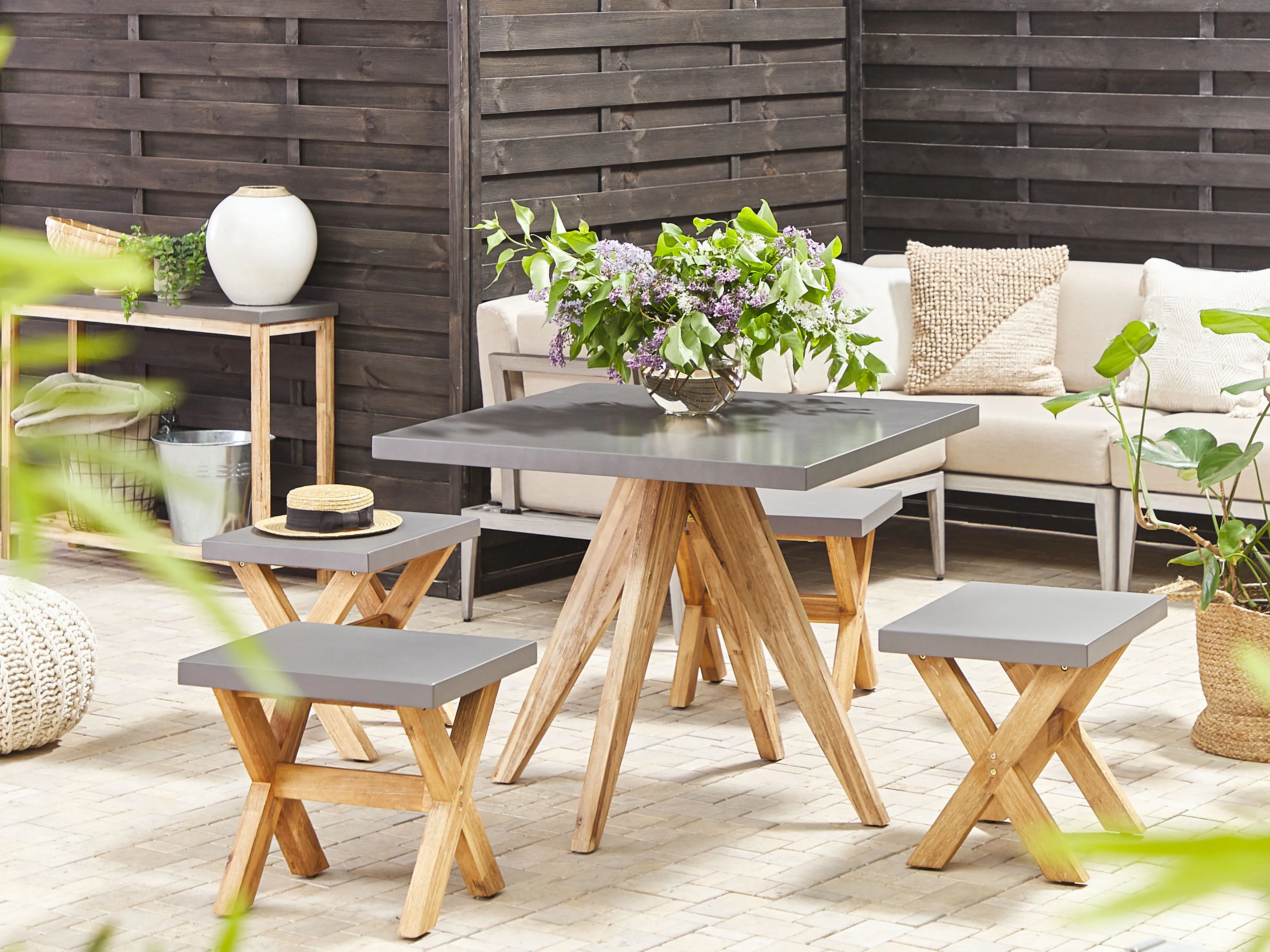 Tuin eettafel OLBIA 90 cm 90 cm Beton Grijs