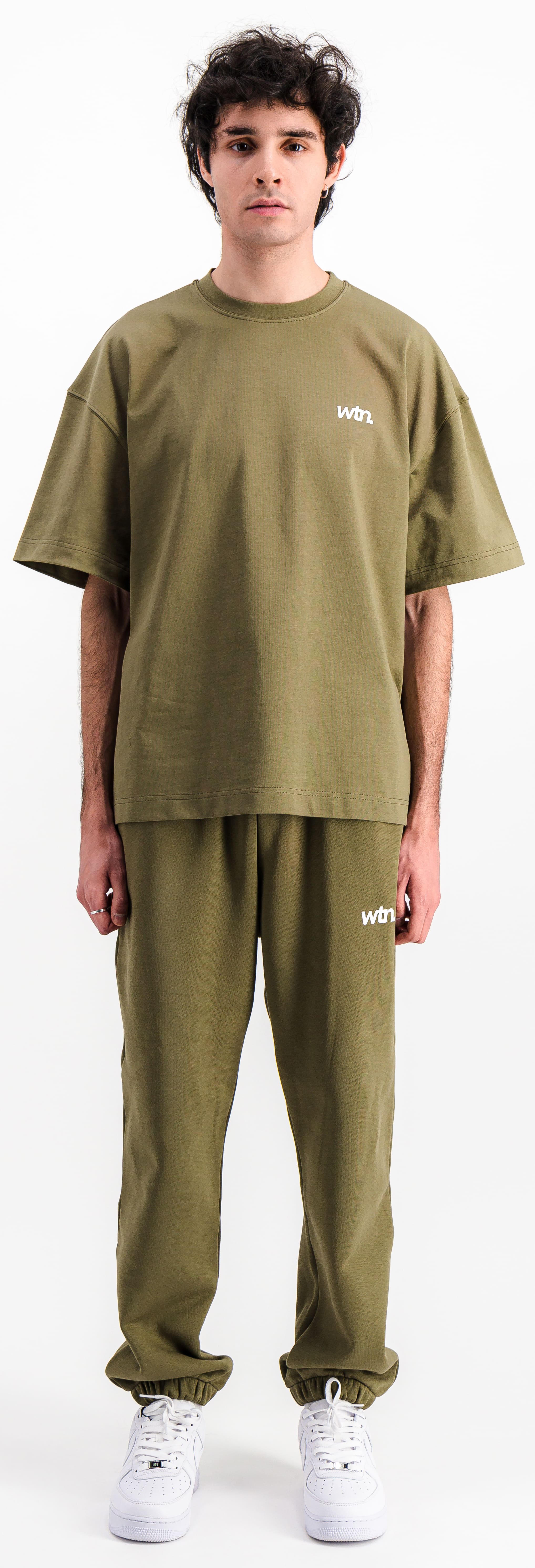 Sweatpants L’Uniforme Olive (2023) - 48h Delivery