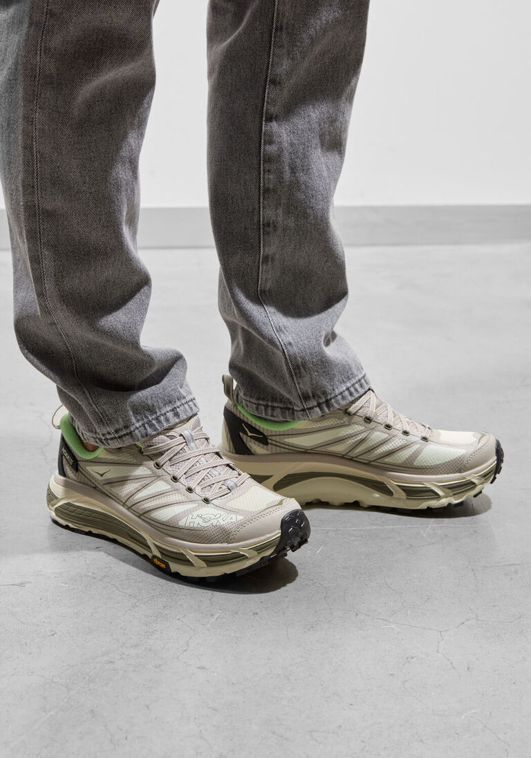 grijze hoka lage sneakers mafate speed 2