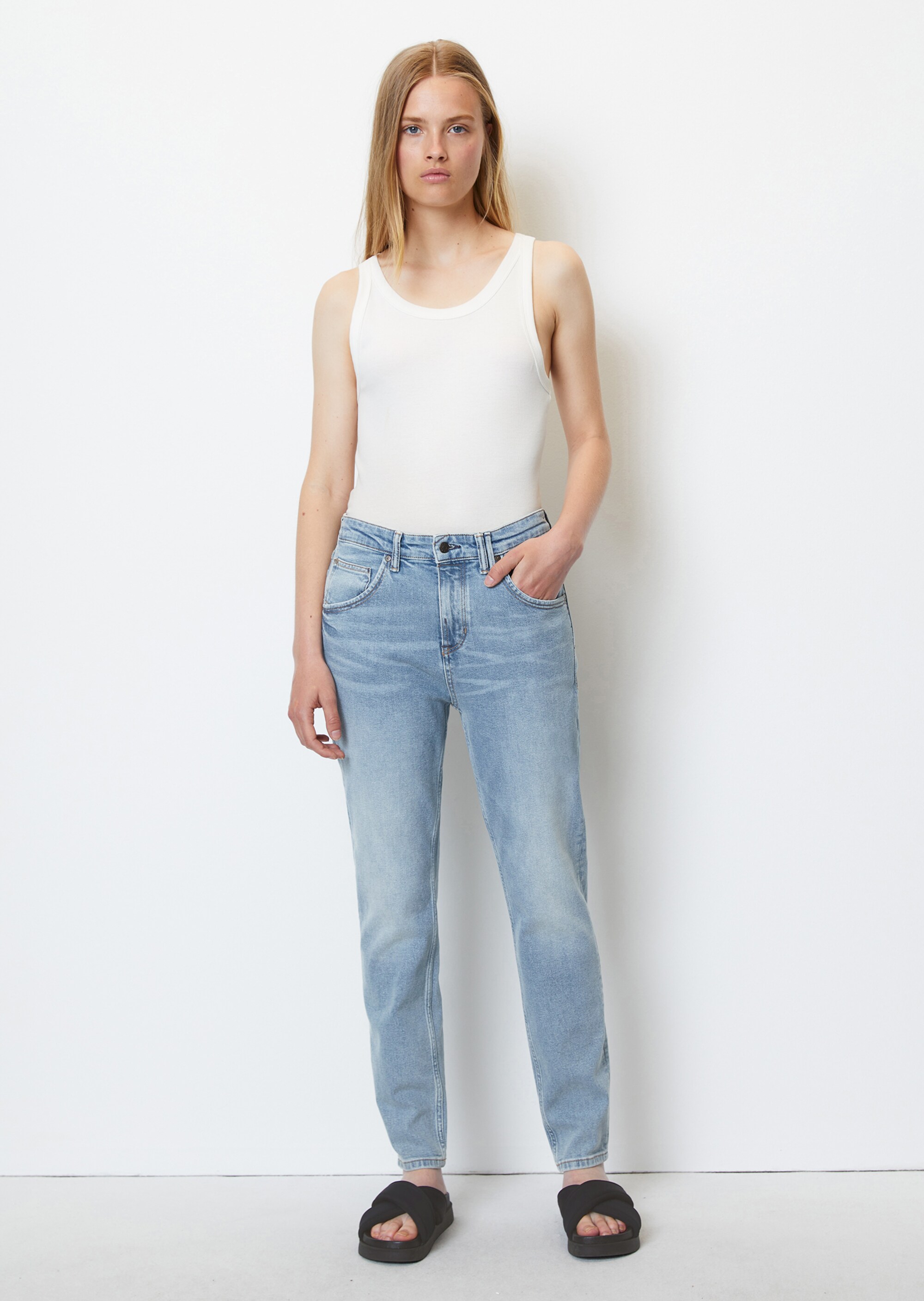 Jeans Modell FREJA boyfriendaus stretchiger Bio-Baumwolle