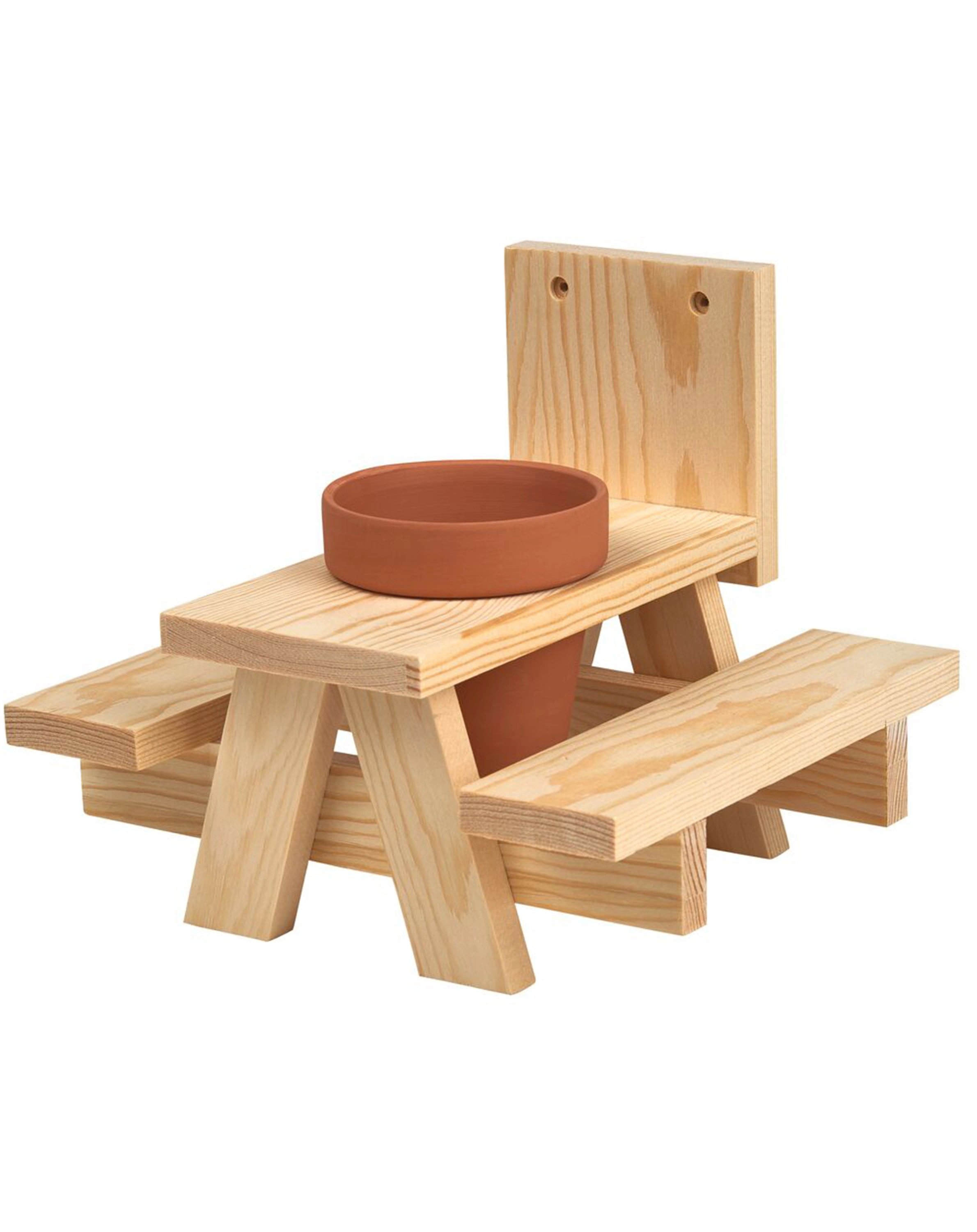 Futterstation KRABBELKÄFER: EICHHÖRNCHEN PICKNICK