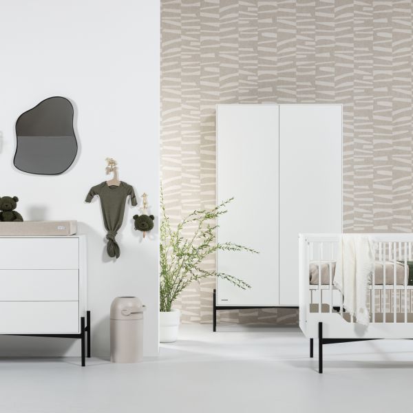 Kidsmill Boutique Babykamer Wit / Zwart | Bed 60 x 120 cm   Commode
