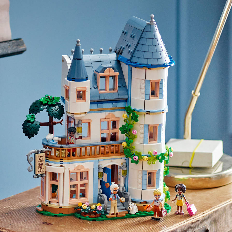 LEGO Friends bed and breakfast in kasteel 42638