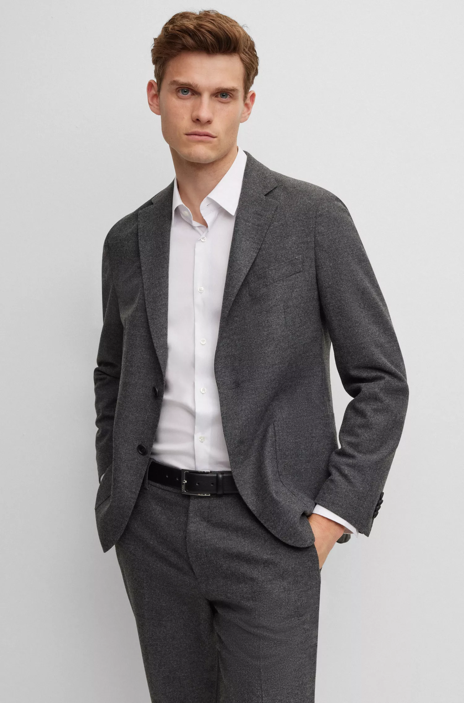 Camisa BOSS preta, extra slim fit, em popeline de algodão misto de fácil de passar.