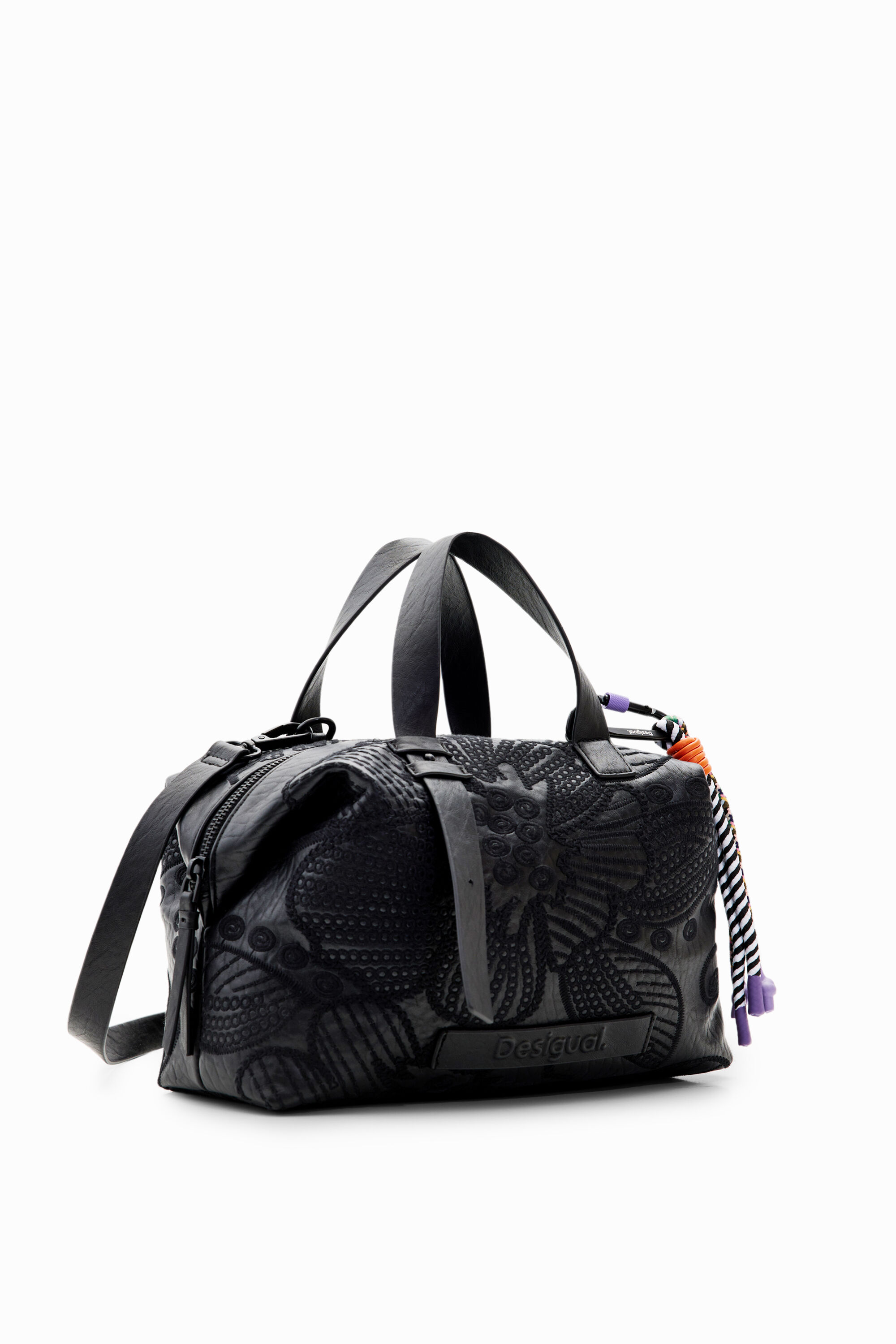 Bolsa média bordada com flores.