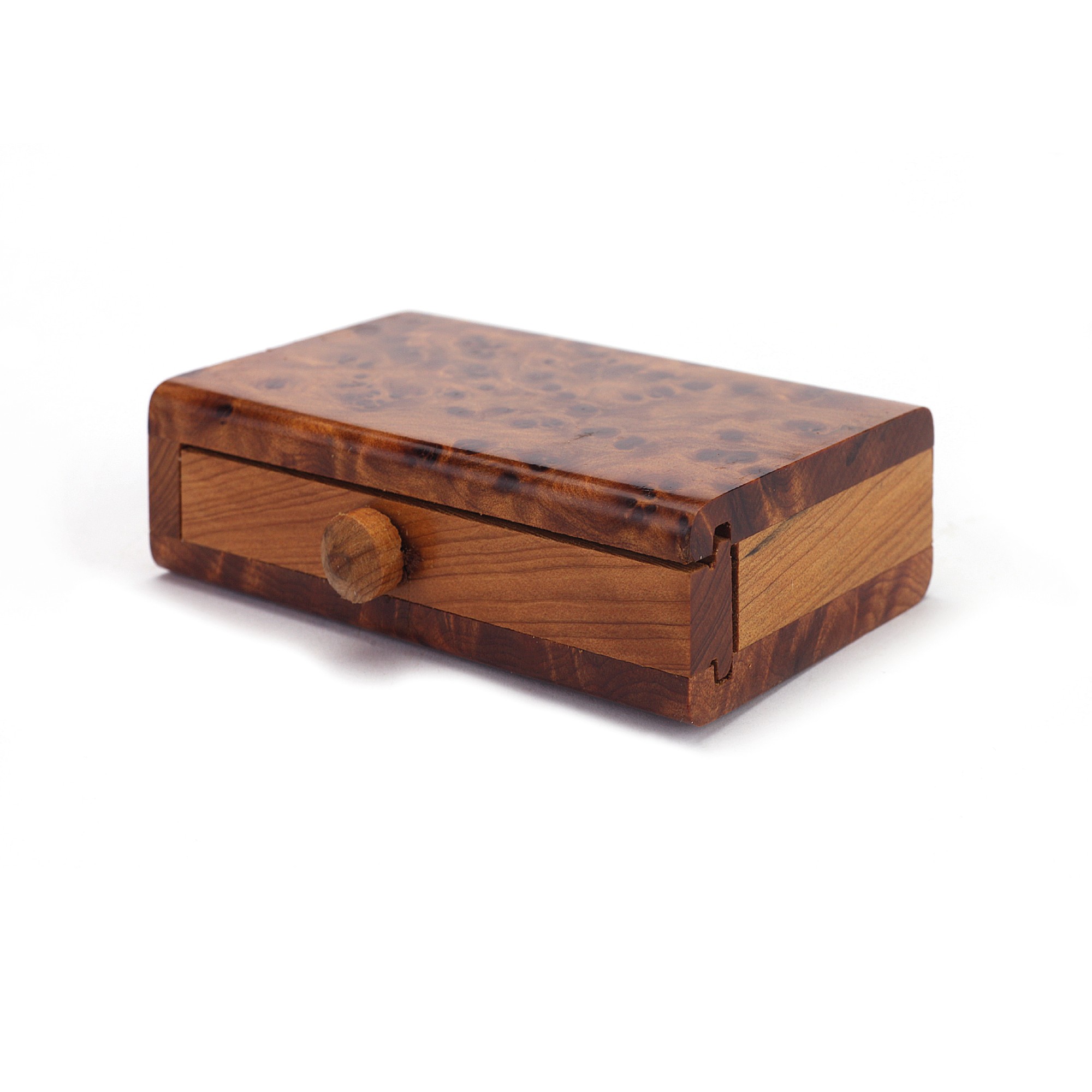 Thuja Schlangen-Box, T 2 cm, B 5 cm, H 7,5 cm von fischer's lagerhaus