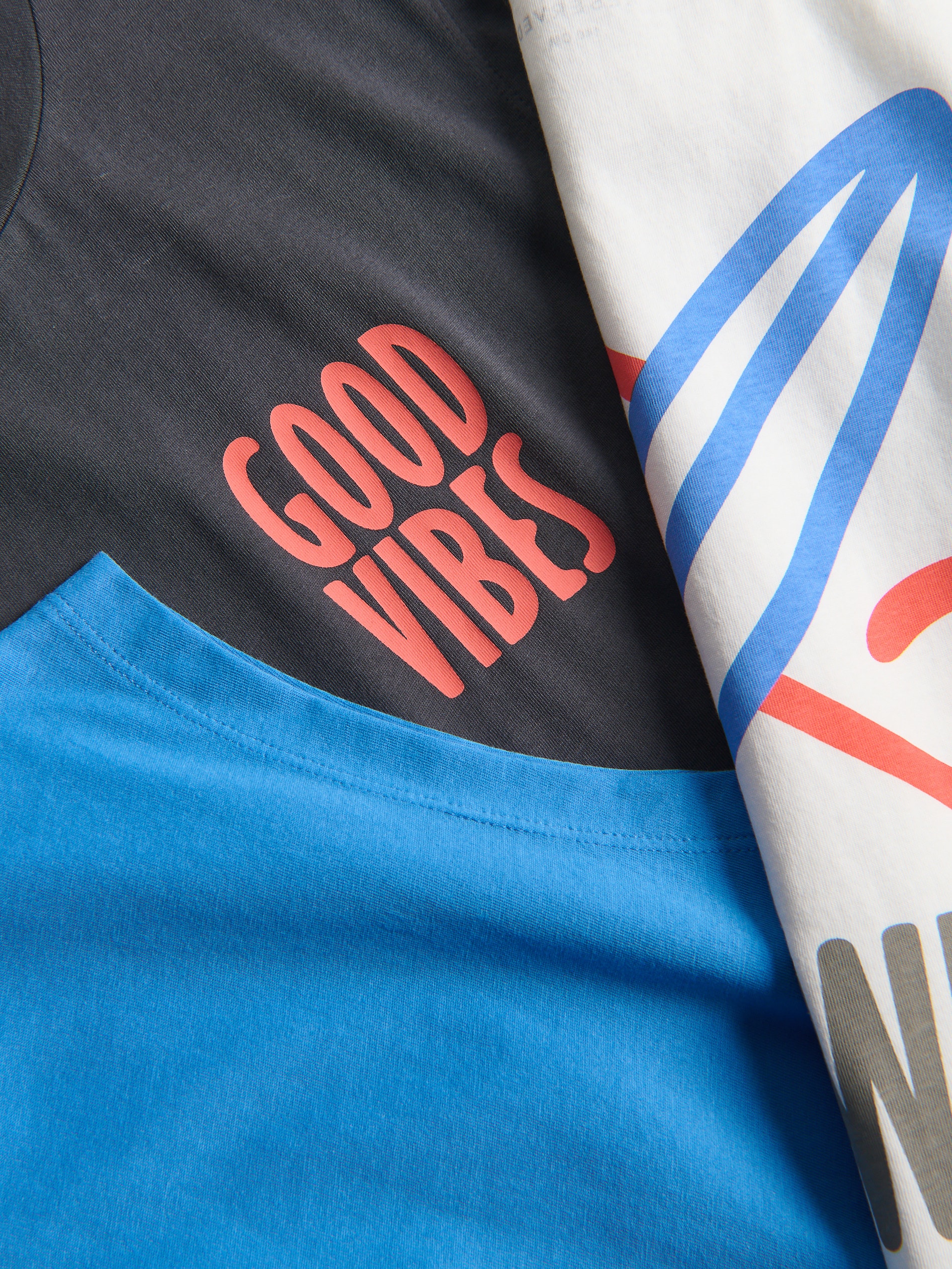 BOYS` T-SHIRT