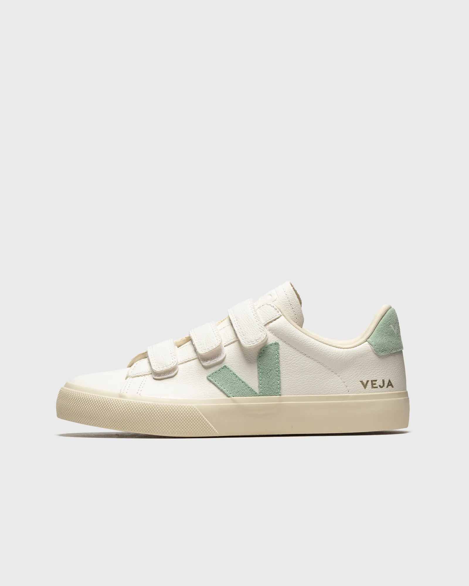 Veja WMNS RECIFE LOGO CHROMEFREE LEATHER