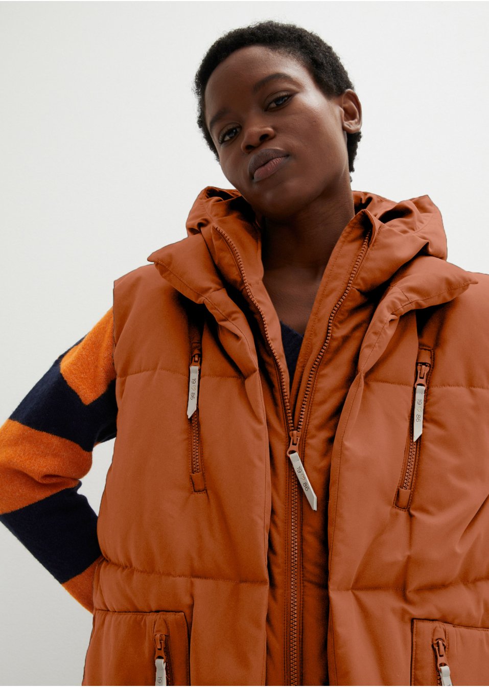 Veste sans manches bouffante oversize en polyester recyclé avec capuche