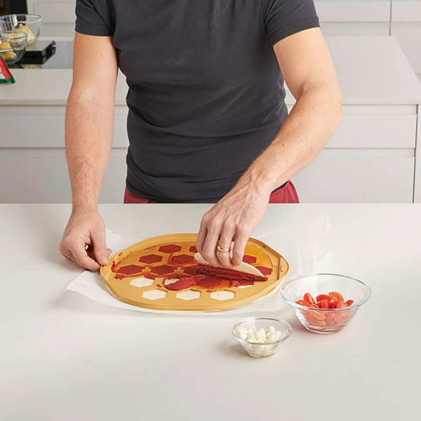 Pochoir pour mini-pizzas Betty Bossi
