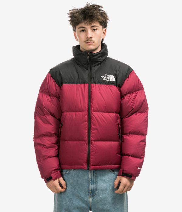 The North Face 1996 Retro Nuptse Jacke (beetroot tnf black)
