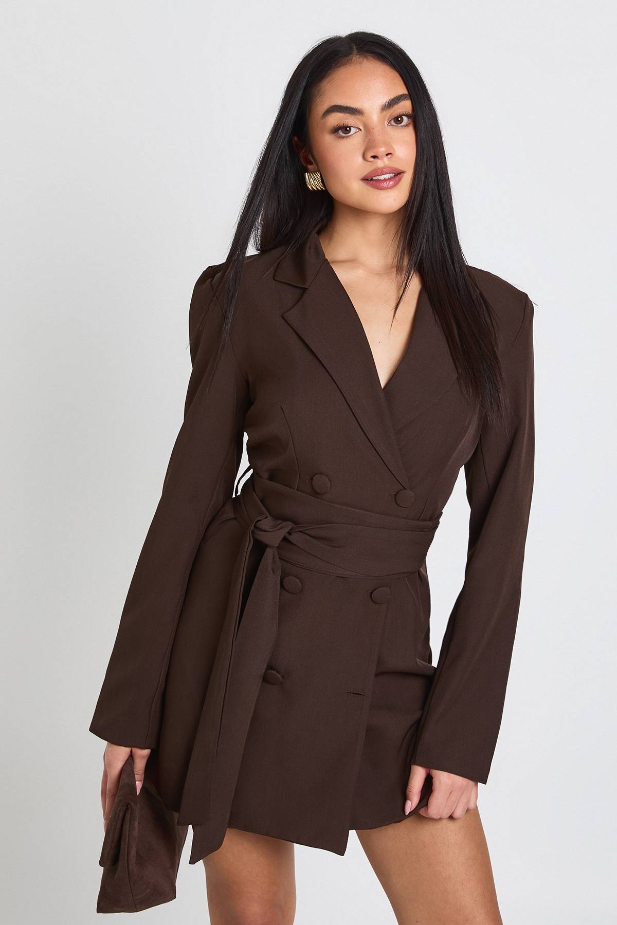 boohoo Robe Blazer Cintrée avec Ceinture Obi