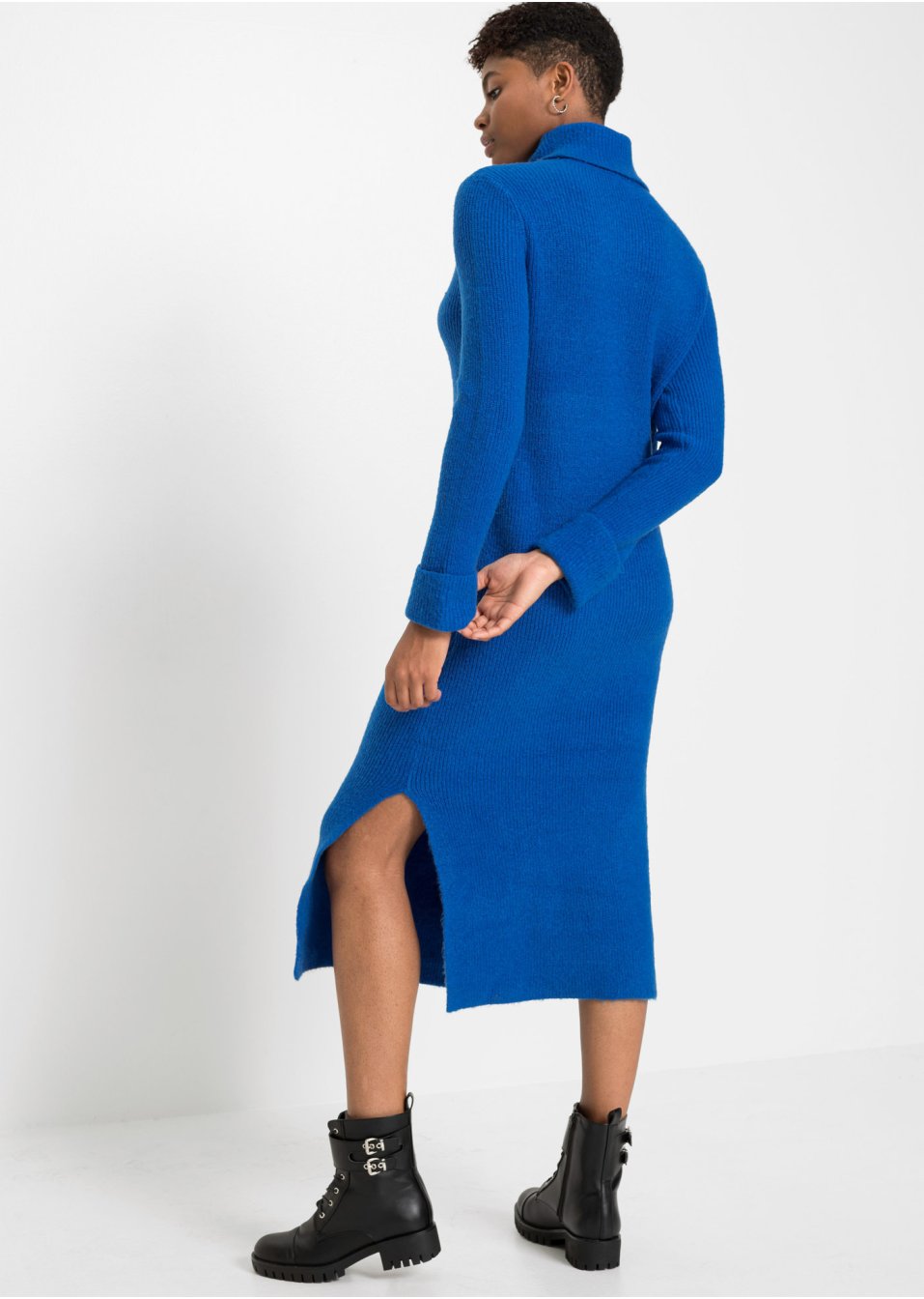 Robe en maille à col roulé