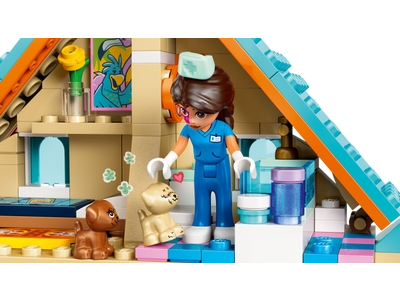 LEGO Dierenkliniek voor paarden en huisdieren (42651)