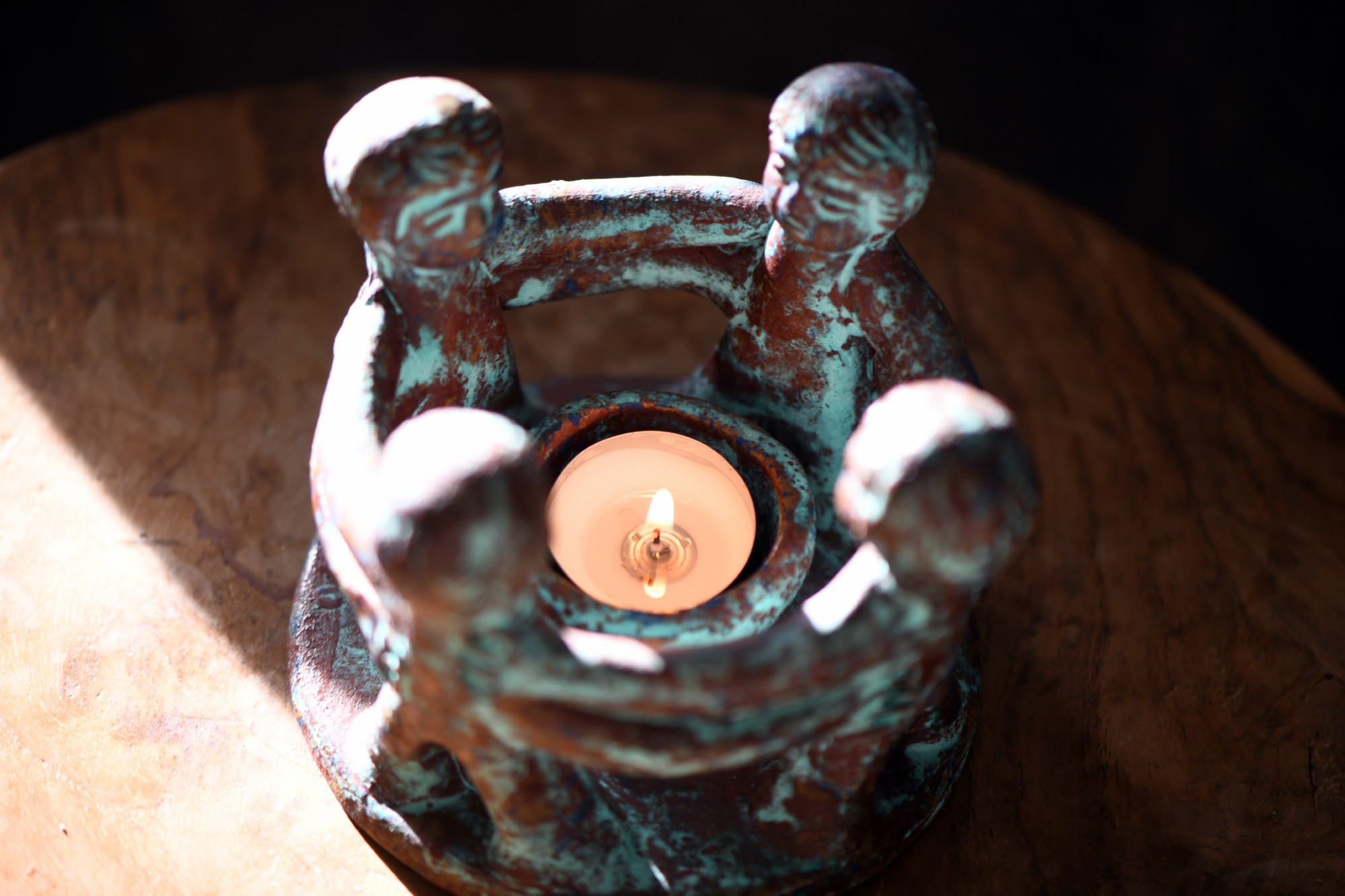 Kerzenhalter 'Friendship Circle 4', braun, grün, Ø 14 cm, H 11 cm von fischer's lagerhaus