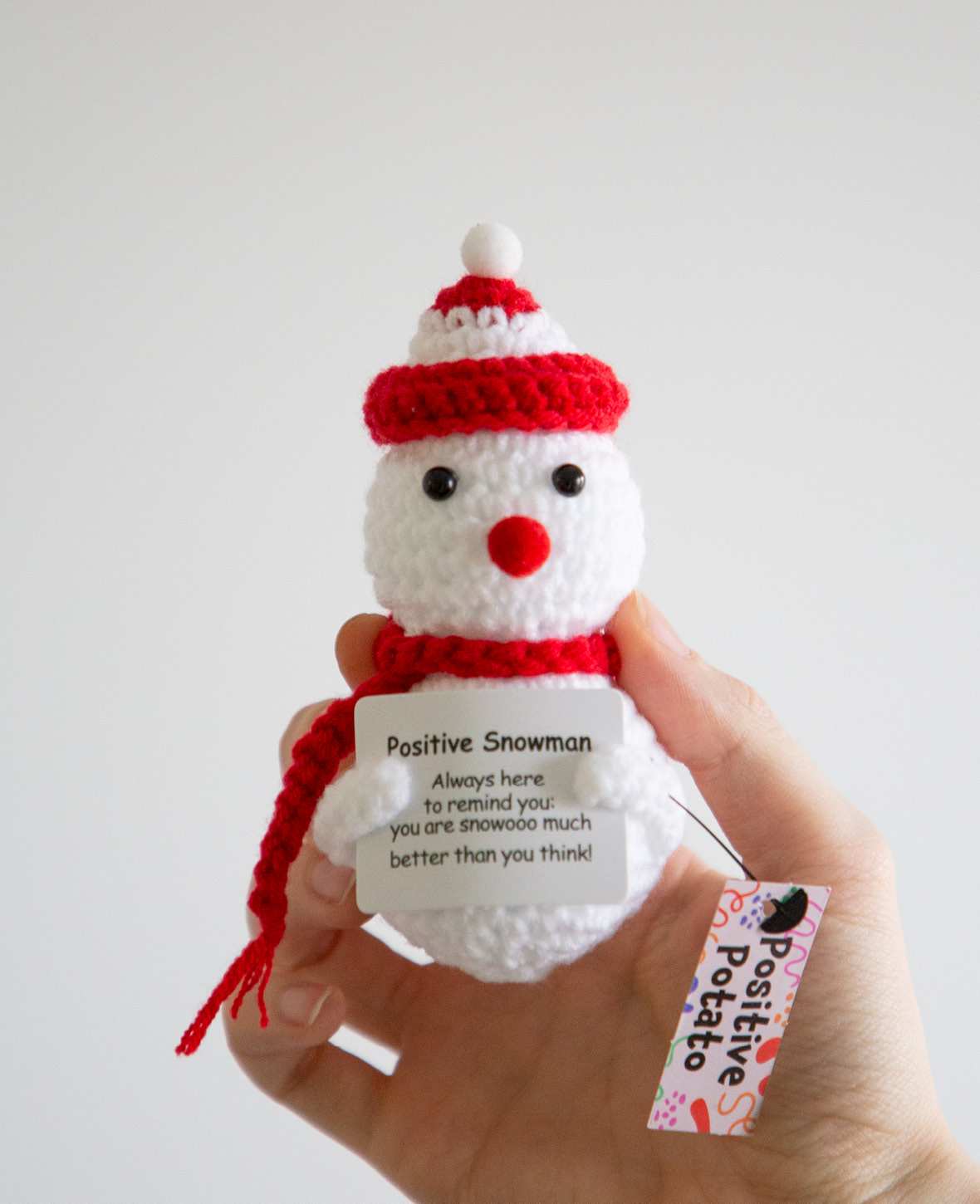 Positive Snowman Gehäkelter Mini Glücksbringer Weihnachts Plüschtier Schneemann Christmas Kuscheltier Geschenkidee (1000-1718) - Weiss / Rot