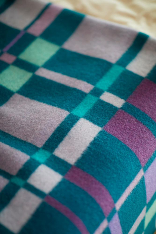 Røros Tweed City plaid 135x200 Pastel
