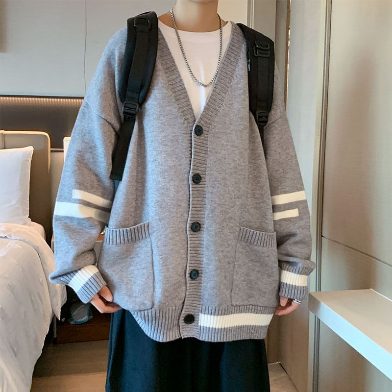 Whyessa - Oversized gebreide cardigan met contrasterende afwerking