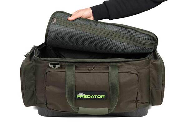 Sac Fox Rage Predator Carryall (avec Boîtes de Pêche)