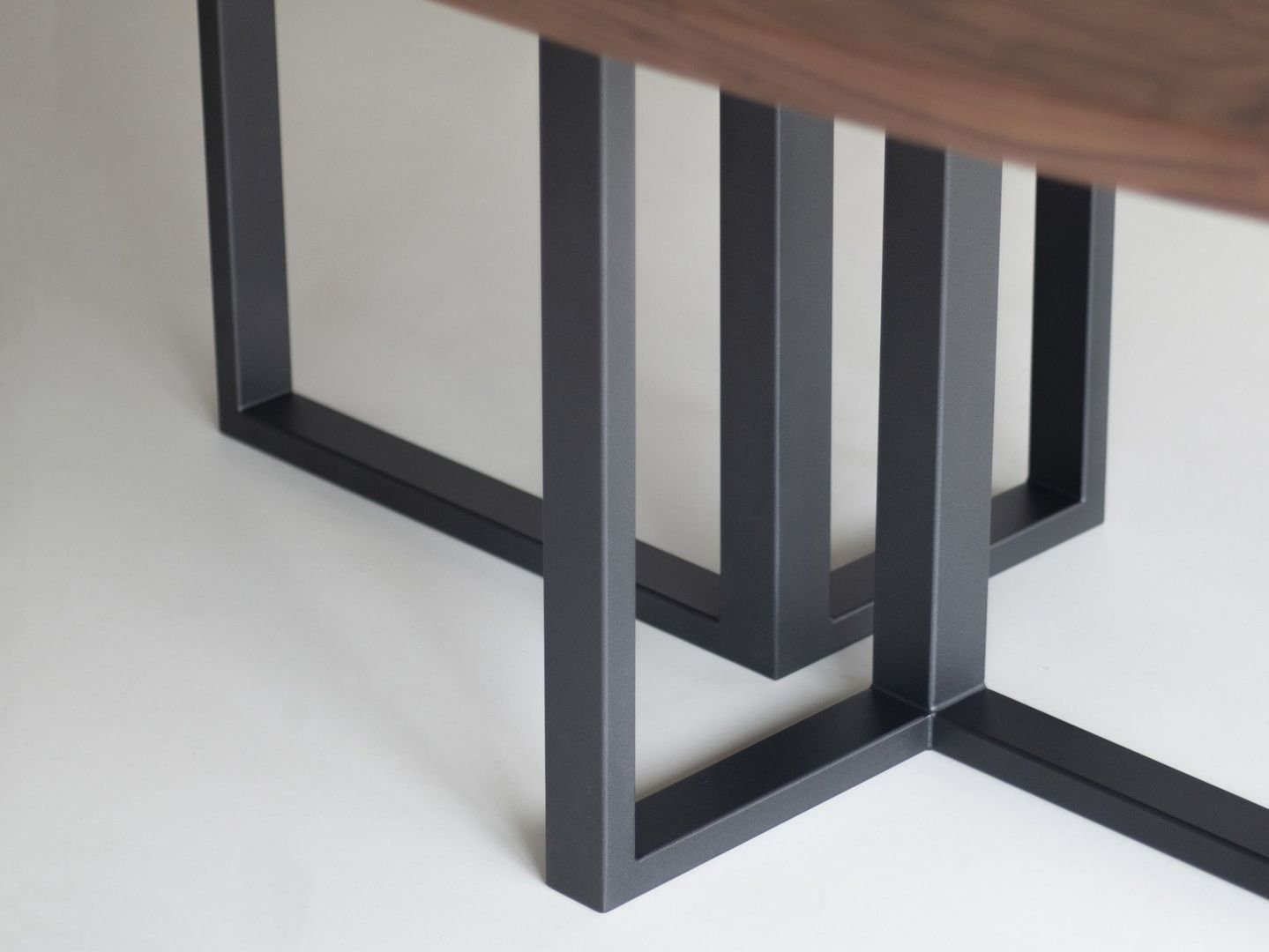 Bert Plantagie Eris Eettafel