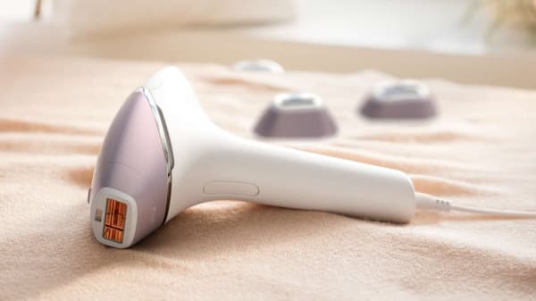 Philips Lumea Prestige Lumea IPL 8000 Series BRI947/00 IPL hårfjerningsenhet med SenseIQ