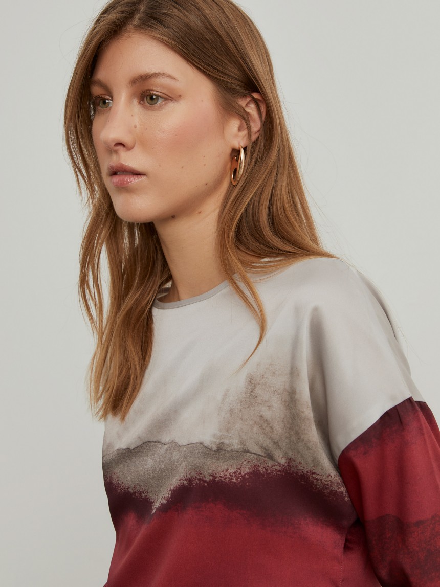 Blusa fluida estampada