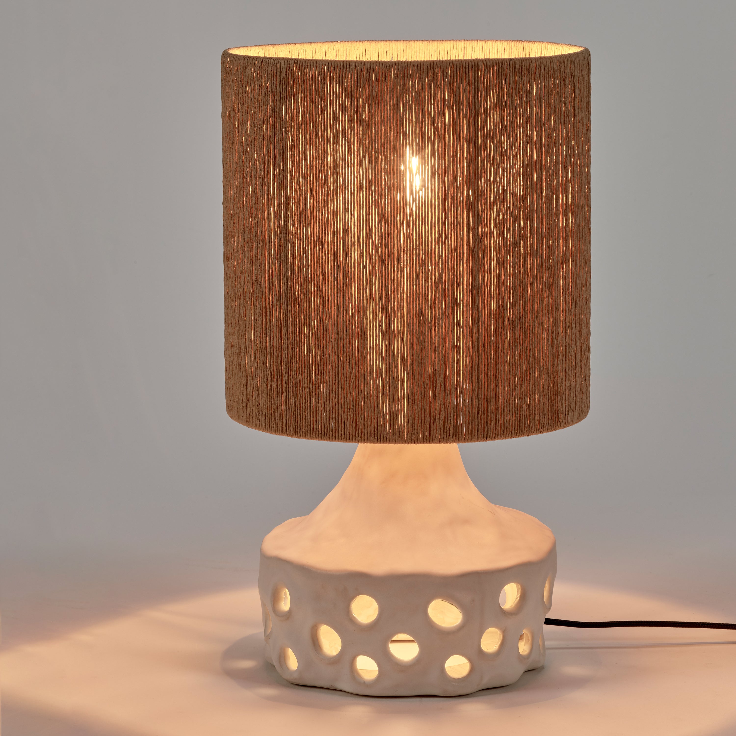 SERAX - Sophie Casier - Oya Tafellamp Ã 25 cm - Bruin/Hoekig