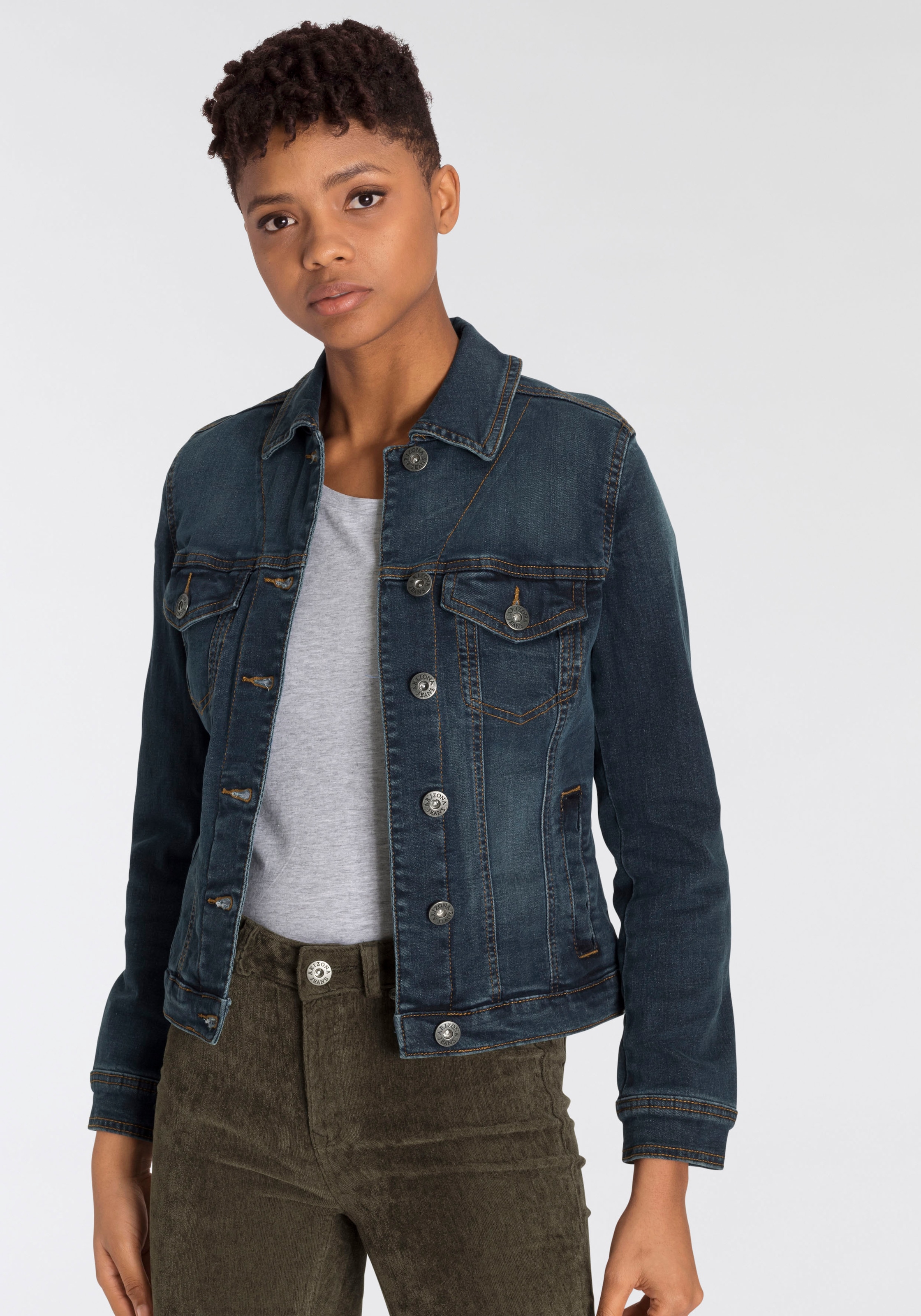 Arizona Jeansjacke aus Baumwollmischung,  figurbetont,  in Stretch-Qualität
